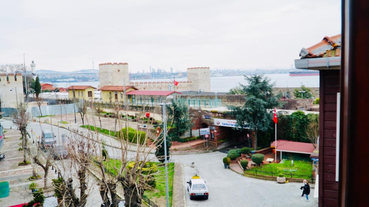 Qonaq & 3* Istambul